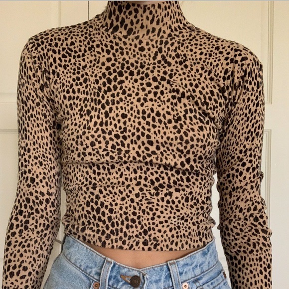 Brandy Melville | Tops | Brandy Cheetah 